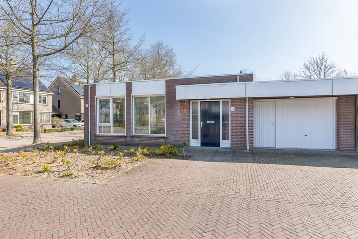 Sophiastraat 74 in Waalre