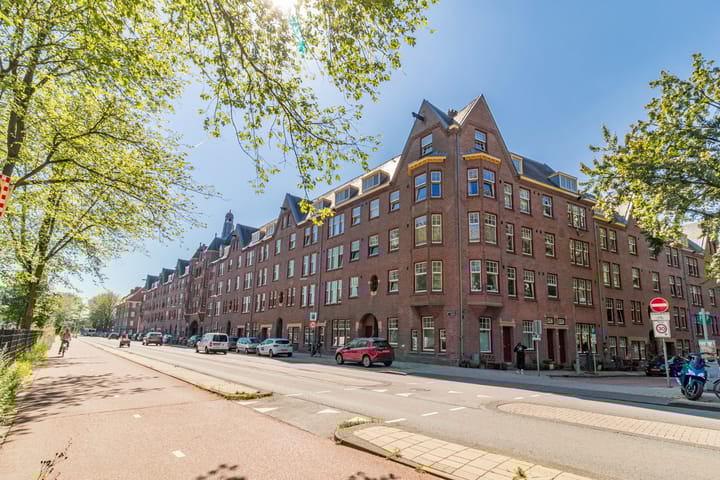 Spaarndammerdijk 283 in Amsterdam foto