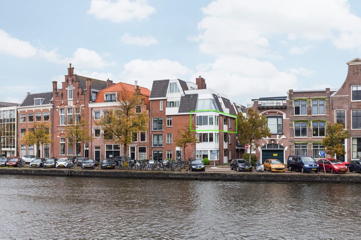 Spaarne 73A in Haarlem foto