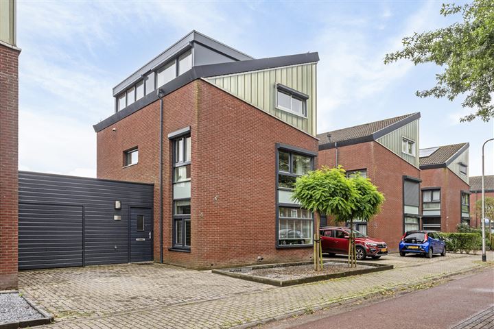 Spaarnwoudelaan 6 in Tilburg foto