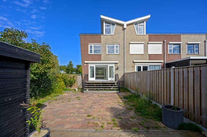 Spakenburglaan 2 in Lelystad foto