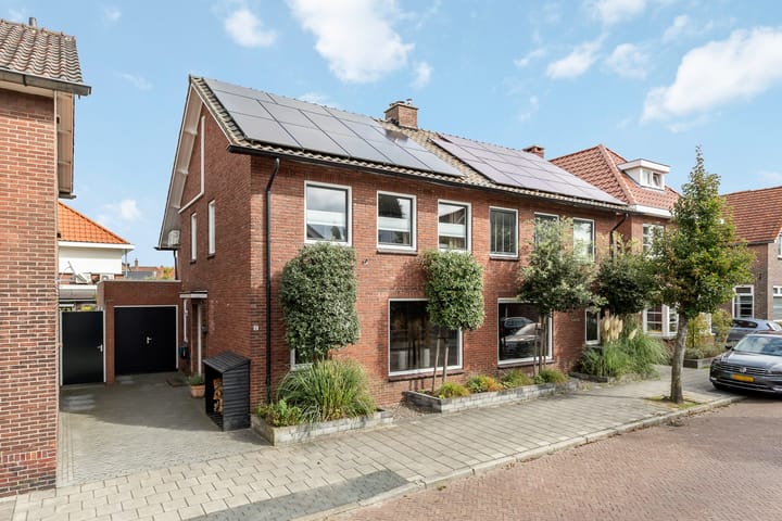 Sparstraat 17 in Oldenzaal foto