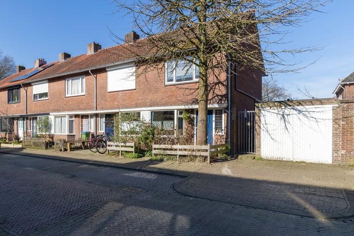 Spechtstraat 13 in Breda foto