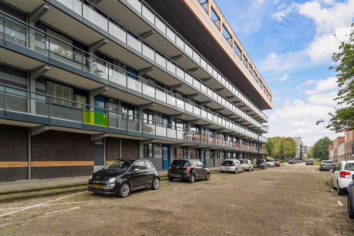 Sperwerlaan 121 in Vlaardingen foto