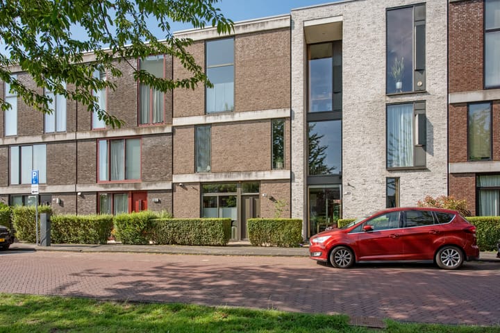 Sperwersingel 105 in 's-Gravenhage foto
