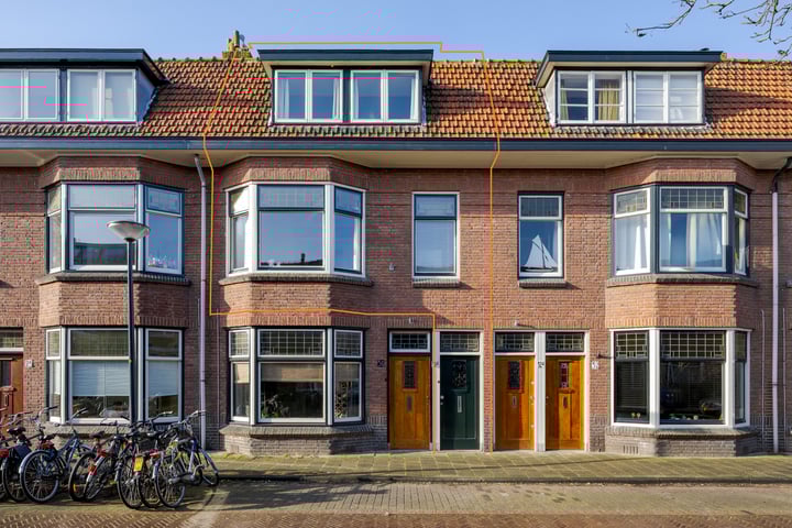 Spieghelstraat 30A in Leiden foto