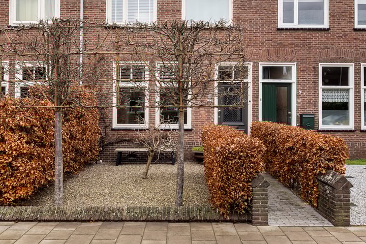 Spieghelstraat 9 in Dordrecht foto