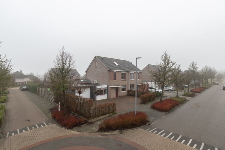 Spits 12 in Zuidhorn foto