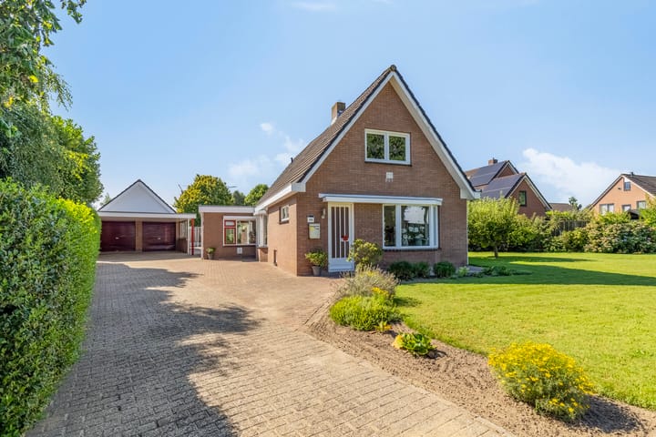 Splitting 170 in Emmen foto