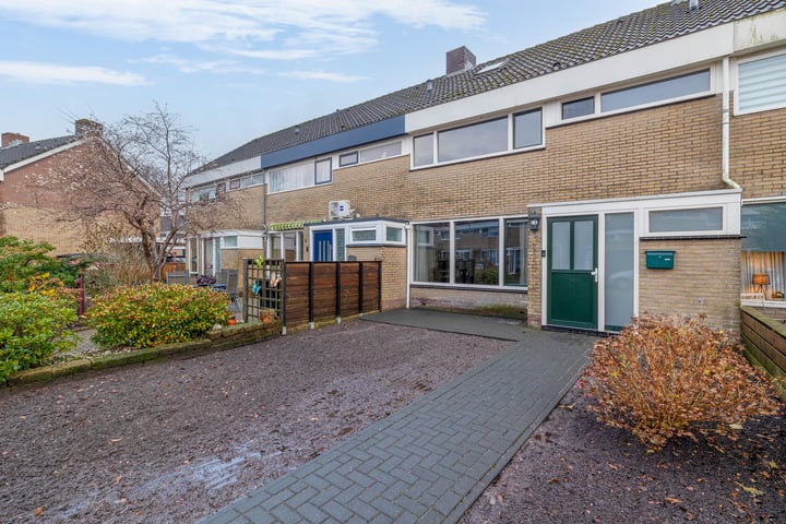 Spoetnikstraat 4 in Oude Pekela foto