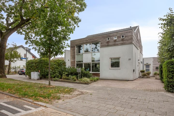 Spoorbaan 21 in Goirle