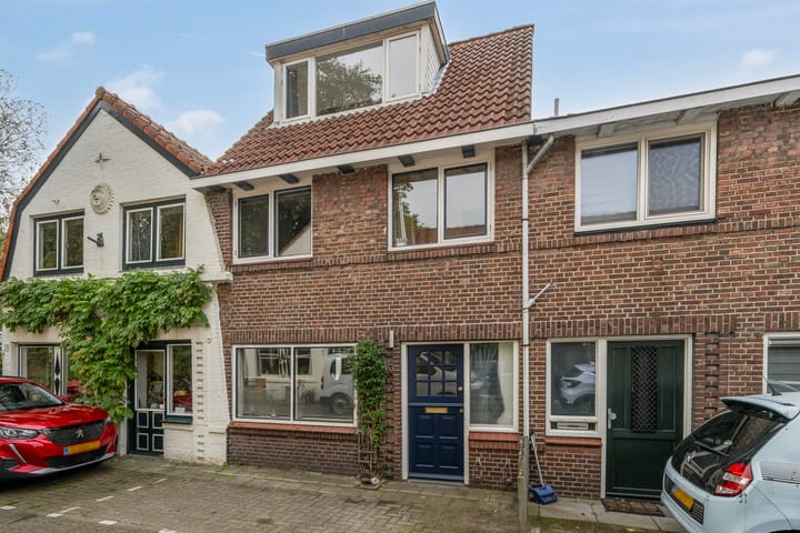 Spoorbaanstraat 26 in Schiedam foto