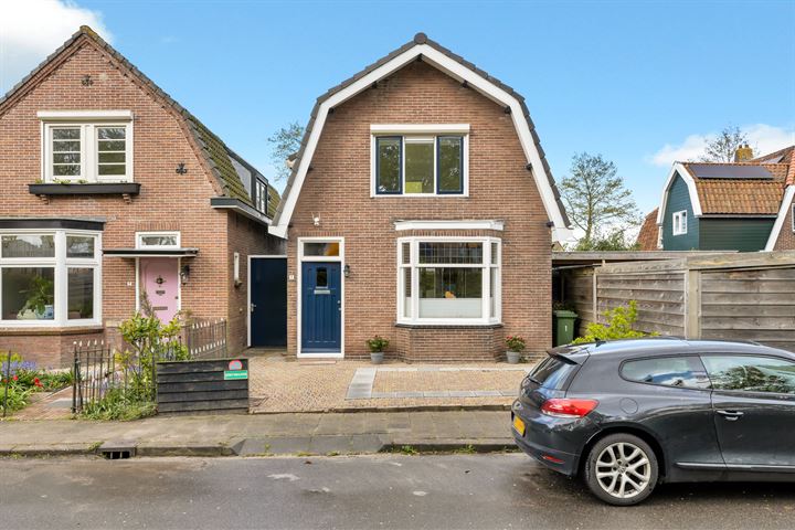 Spoorlaan 1 in Schagen foto