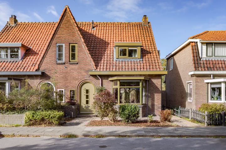 Spoorlaan 12 in Schagen