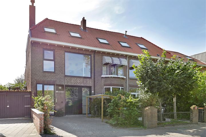 Spoorlaan 60 in Tilburg foto