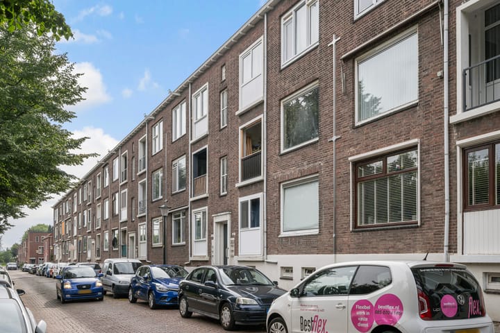 Spoorsingel 162A in Vlaardingen foto