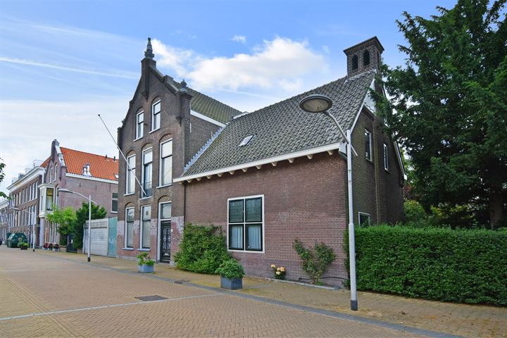 Spoorsingel 68 in Delft foto