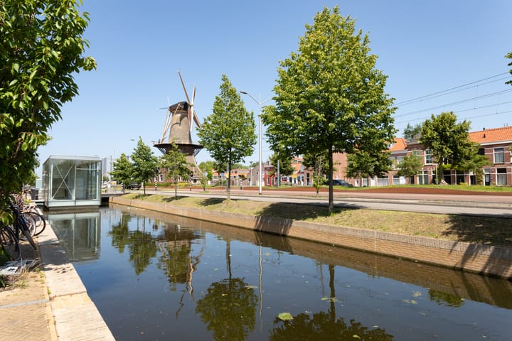 Spoorsingel 74 in Delft foto