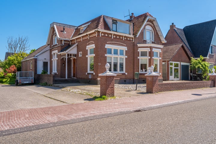 Spoorstraat 43 in Zuidbroek foto