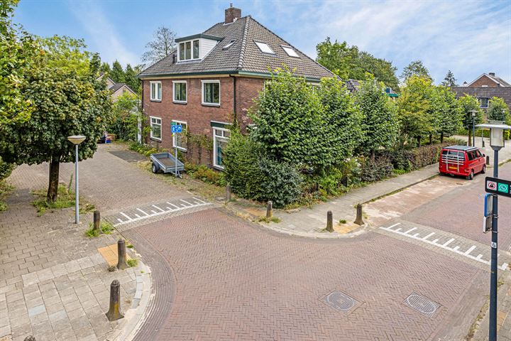 Spoorstraat 44 in Dieren foto