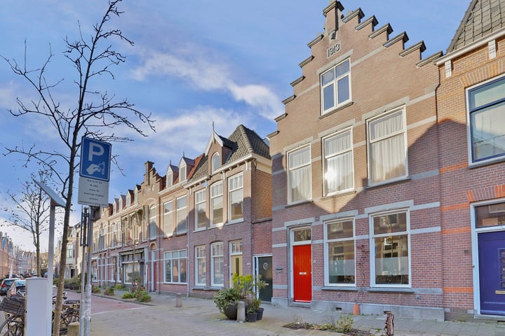 Spoorstraat 50 in Alkmaar foto