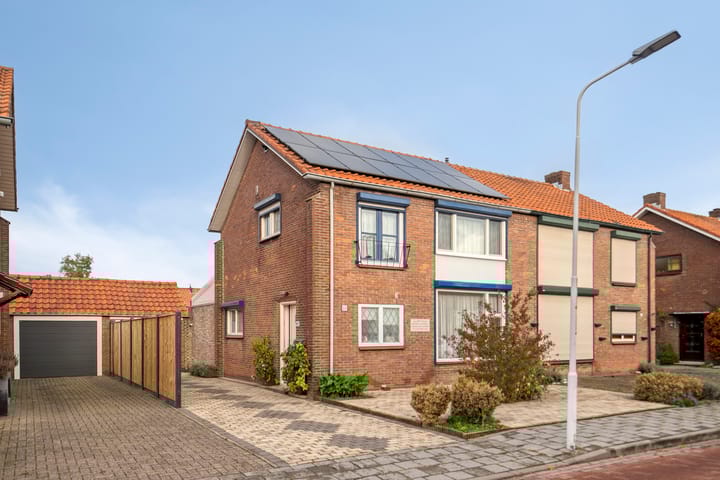 Spoorstraat 54 in Sluiskil foto