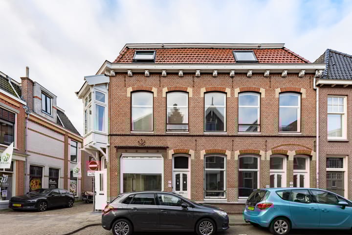 Spoorstraat 67B in Alkmaar foto