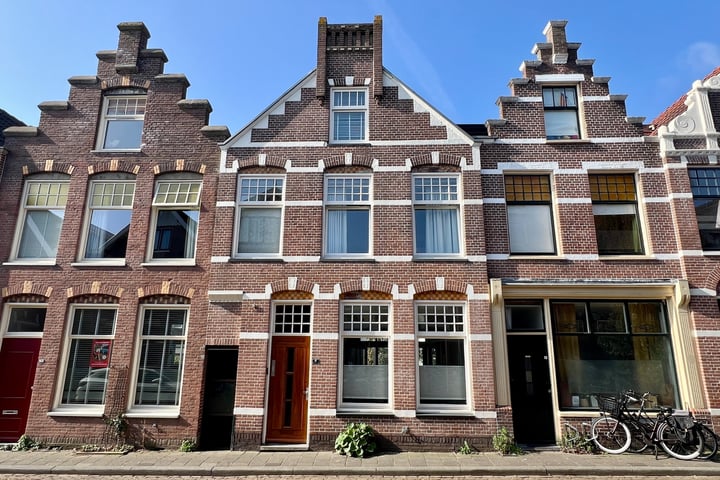 Spoorstraat 81 in Alkmaar foto