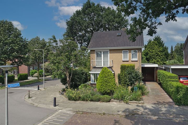 Sportlaan 14 in Enschede foto