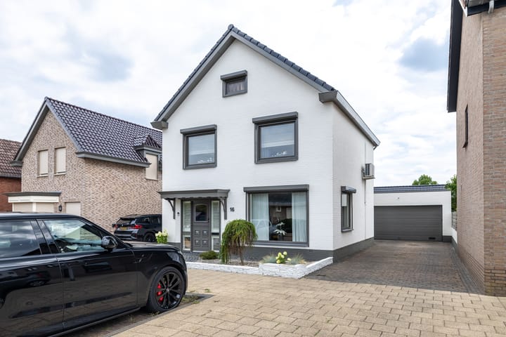 Sportparkstraat 16 in St. Willebrord foto