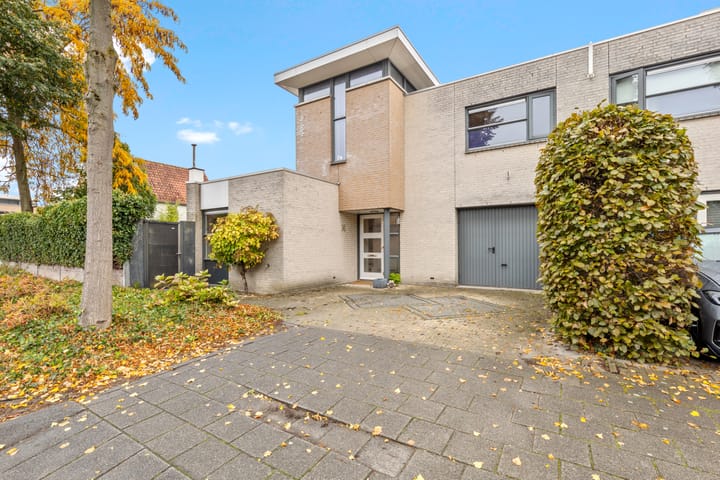 Sportstraat 24 in Roosendaal foto