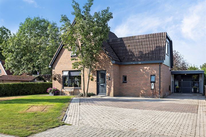 Sportweg 1 in Nieuw-Dordrecht foto