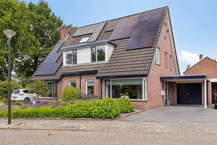 Spreeuwstraat 50 in Winterswijk foto