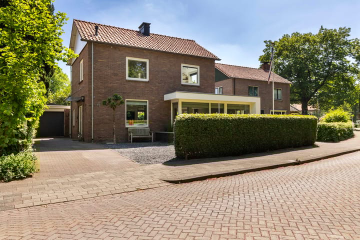 Sprengenparklaan 4 in Apeldoorn foto