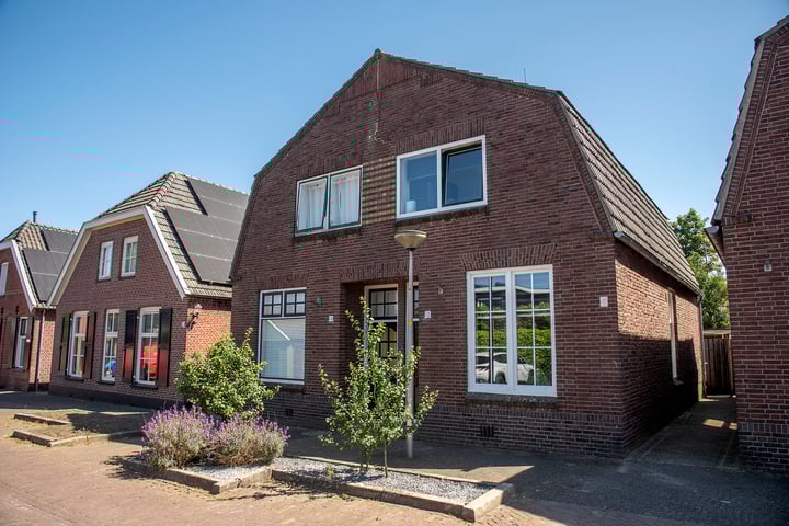 Spuitstraat 12 in Rijssen foto