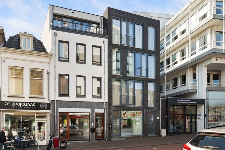Spuiweg 21B in Dordrecht foto
