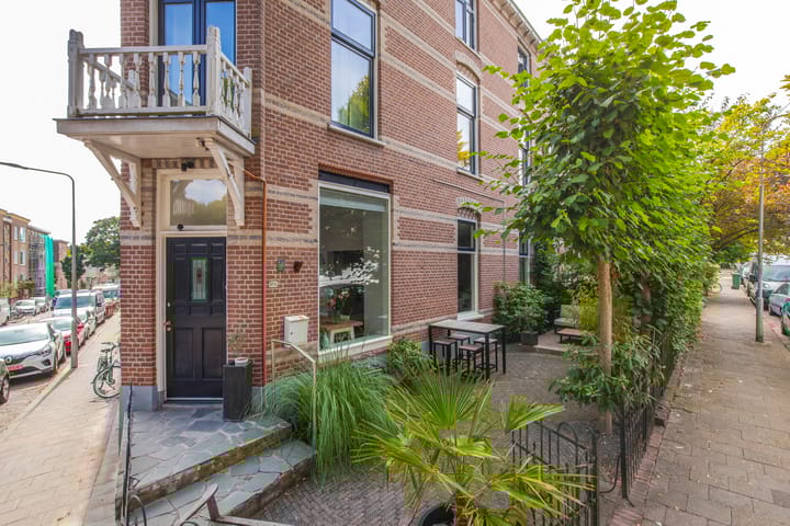 St. Antonielaan 109 in Arnhem foto