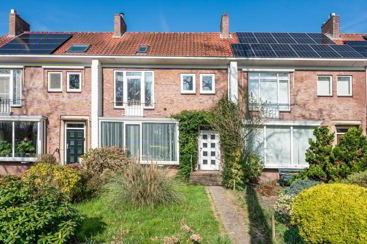 St Claralaan 34 in Eindhoven foto