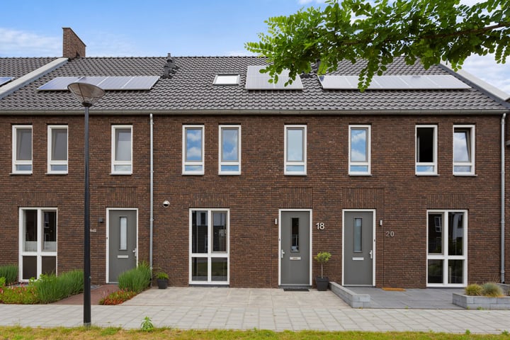 St. Eloy 18 in Uden foto