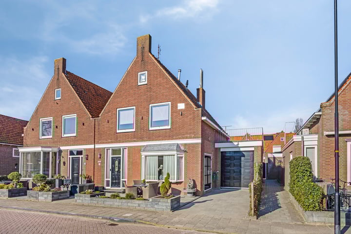 St Gerardusstraat 16 in Volendam foto