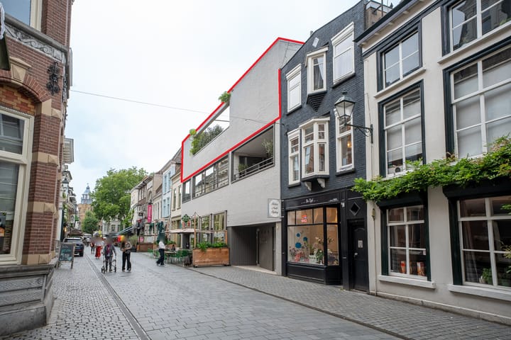 St. Janstraat 11B in Breda foto