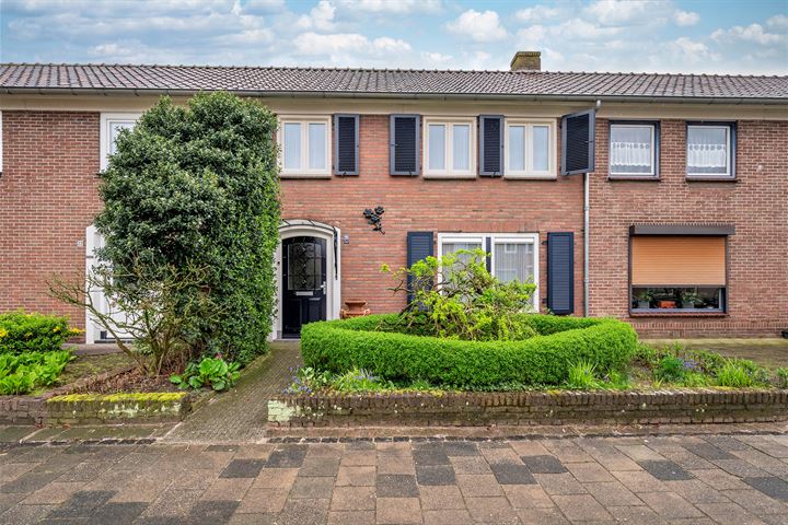St. Odastraat 20 in Venray foto