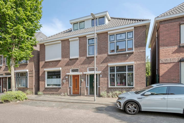 St Theresiastraat 8 in Eindhoven foto