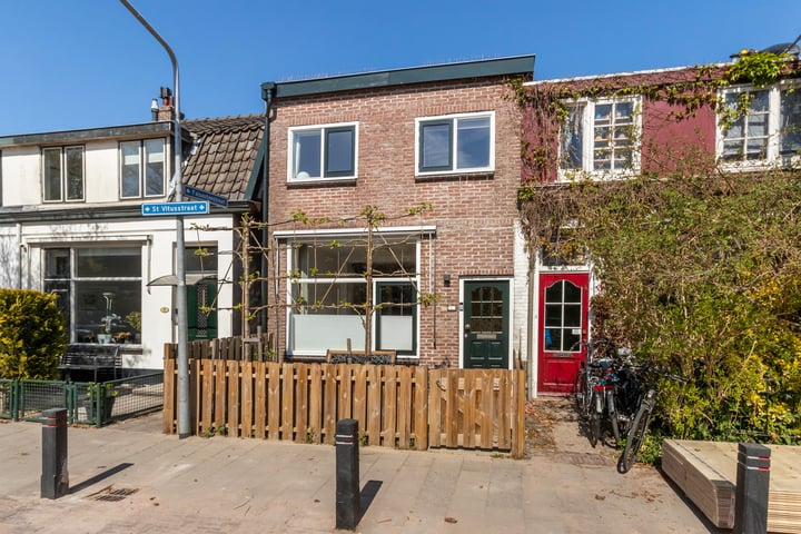 St. Vitusstraat 33A in Hilversum foto