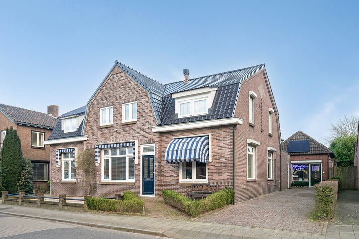 St. Willibrordusstraat 13 in Berghem foto