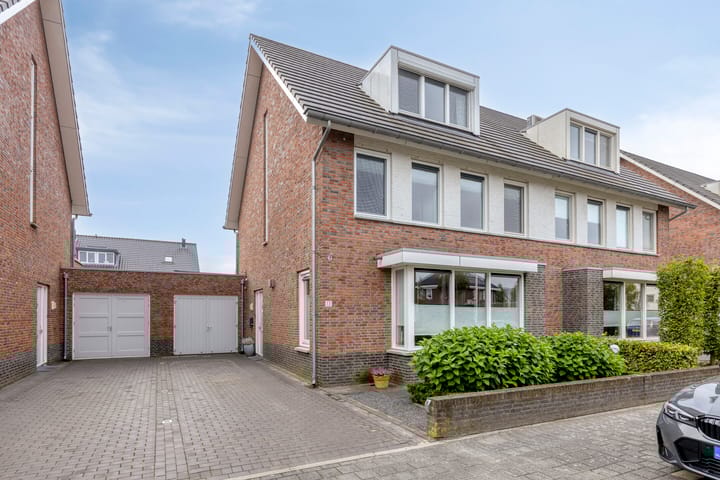 Staccatostraat 13 in Rosmalen foto