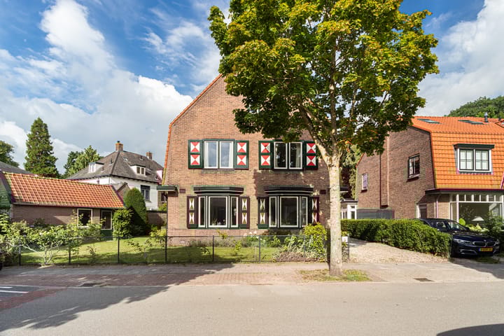 Stadhouderslaan 1 in Hilversum foto