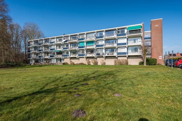 Stadhouderslaan 30 in Hoogezand foto