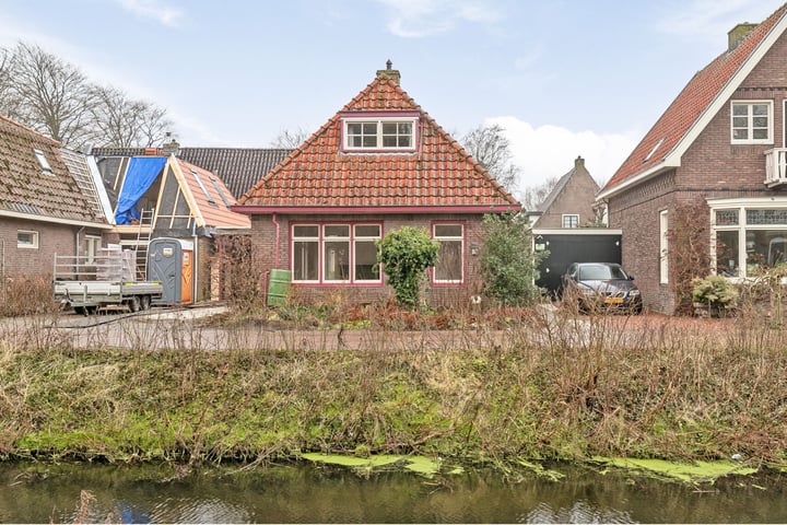 Stadhoudersweg 3 in St.-Annaparochie foto