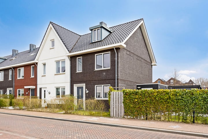 Stadsvisserijstraat 1 in Goes foto